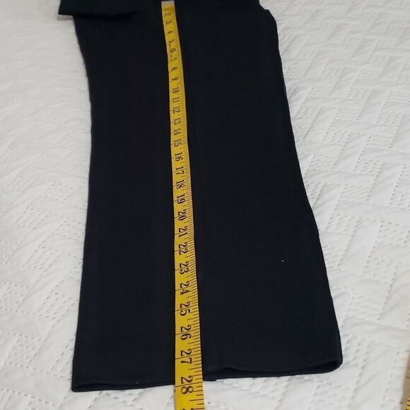 Marc New York by Andrew Marc. NWT.  Slim Ankle Lenght Pants. Size 12. - Picture 11 of 12